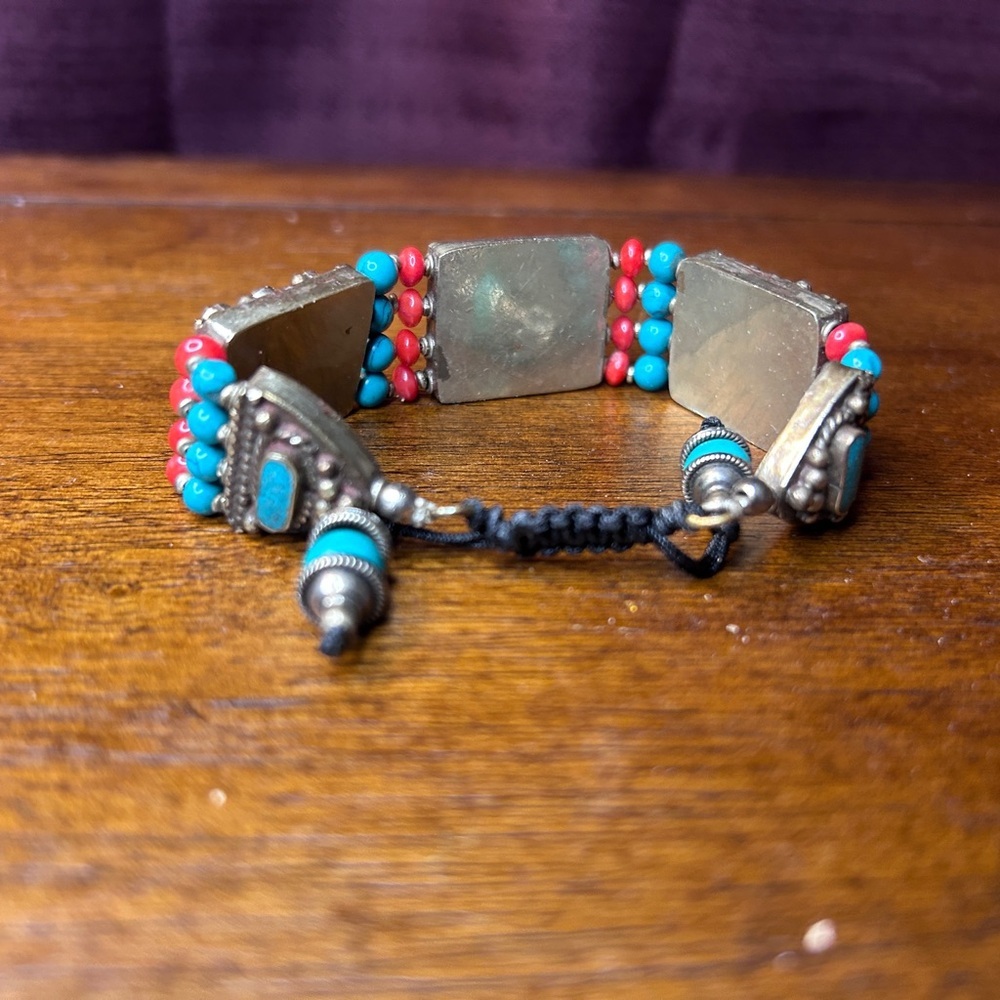 Turquoise and Red Beaded Bracelet - Picture 5 of 13